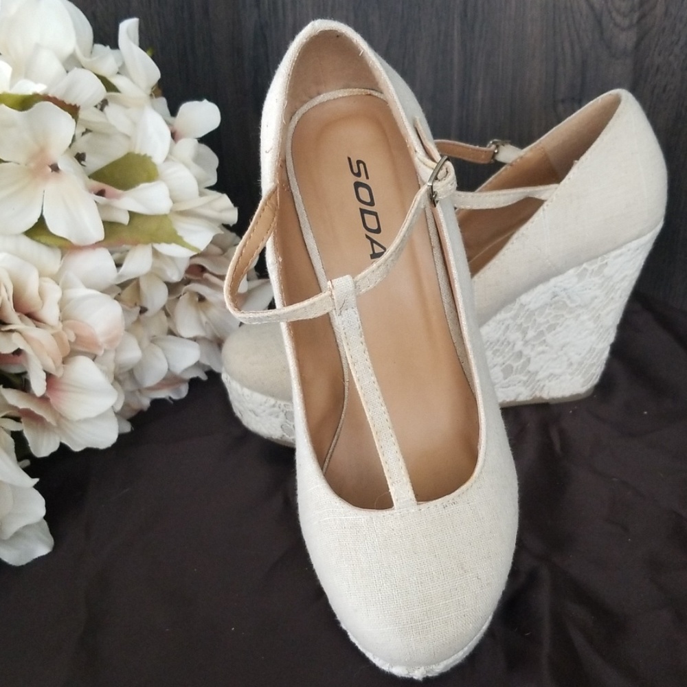 SOLD!  SODA  Wedges - Picture 2 of 7